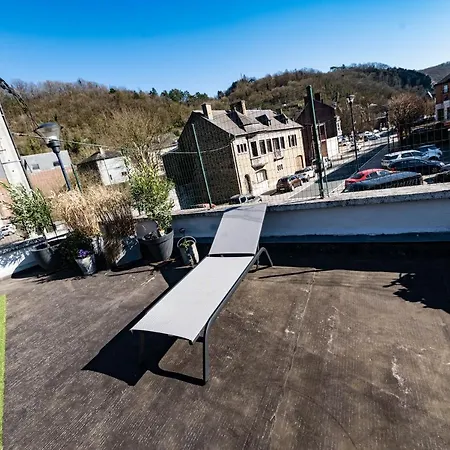 Les 3 Chapeaux 6p Les Canotiers 4p Avec Terrasse Le Melon 2p Sans Terrasse Apartment Dinant