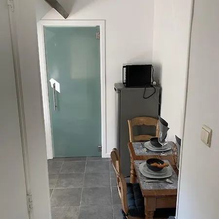 Appartement Les 3 Chapeaux Les Canotiers 4 Pers Avec Sa Belle Terrasse Et Le Melon 2 Personnes Sans Terrasse *