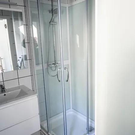 Les 3 Chapeaux 6p Les Canotiers 4p Avec Terrasse Le Melon 2p Sans Terrasse