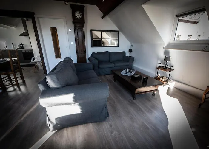 Les 3 Chapeaux 6p Les Canotiers 4p Avec Terrasse Le Melon 2p Sans Terrasse Appartement *