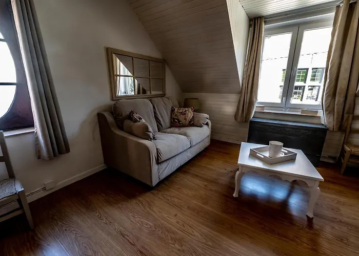 Les 3 Chapeaux 6p Les Canotiers 4p Avec Terrasse Le Melon 2p Sans Terrasse Appartement *