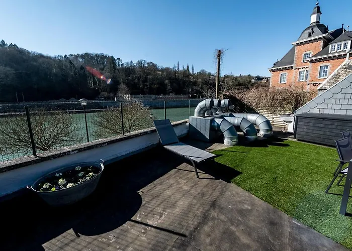 Les 3 Chapeaux 6p Les Canotiers 4p Avec Terrasse Le Melon 2p Sans Terrasse Appartement Dinant