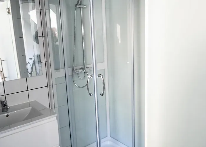 Les 3 Chapeaux 6p Les Canotiers 4p Avec Terrasse Le Melon 2p Sans Terrasse