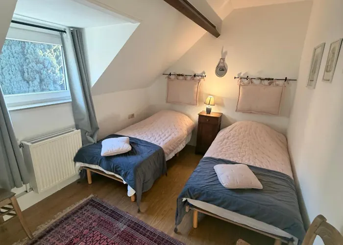 Appartement Les 3 Chapeaux 6p Les Canotiers 4p Avec Terrasse Le Melon 2p Sans Terrasse Dinant